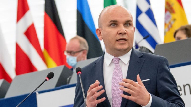 Илхан Кючюк се жали в ЕС за натиска върху депутатите от ДПС без Пеевски